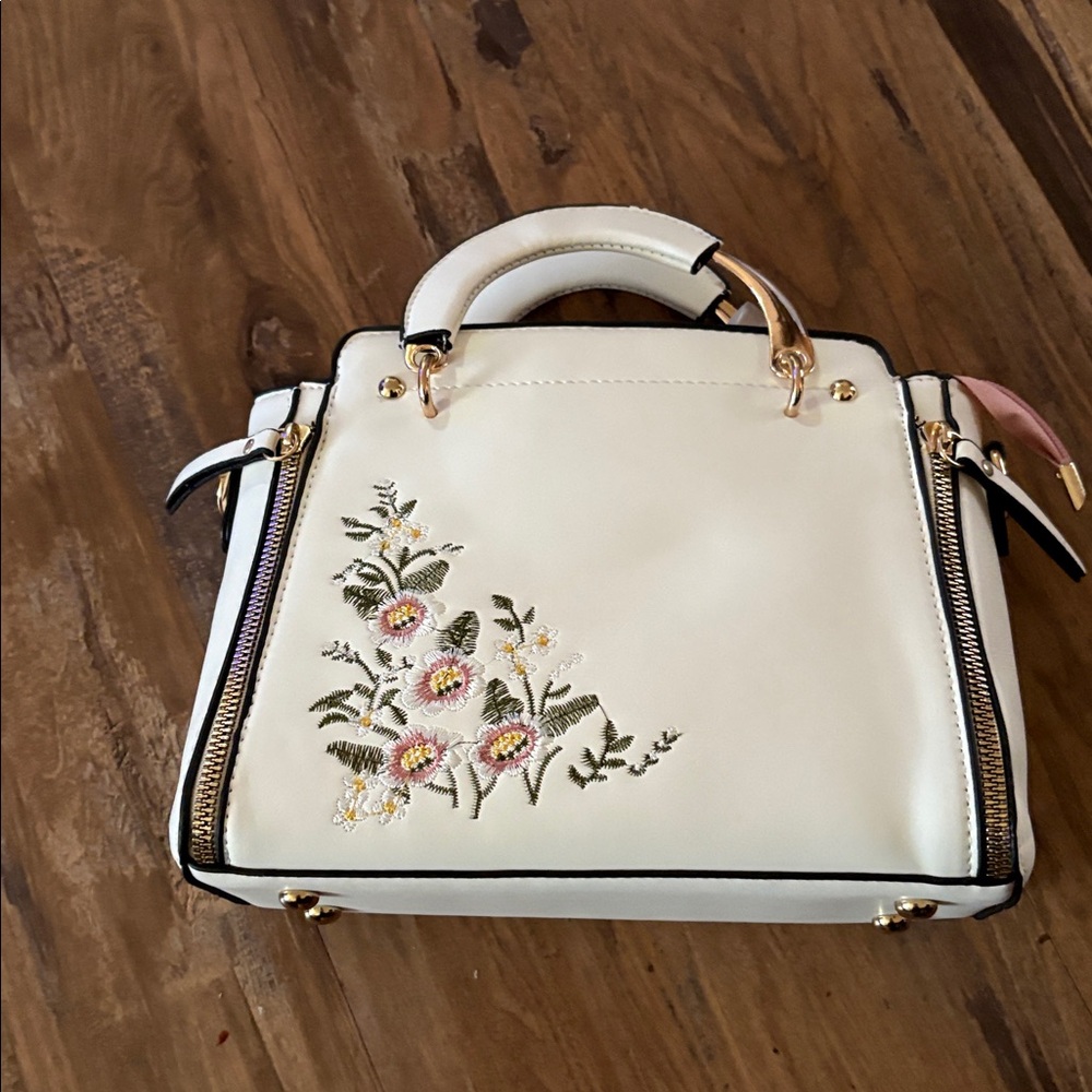 Floral Embroidered White Handbag